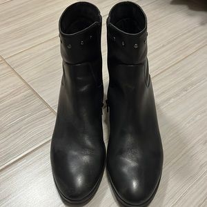 Vaneli black boots women size 12